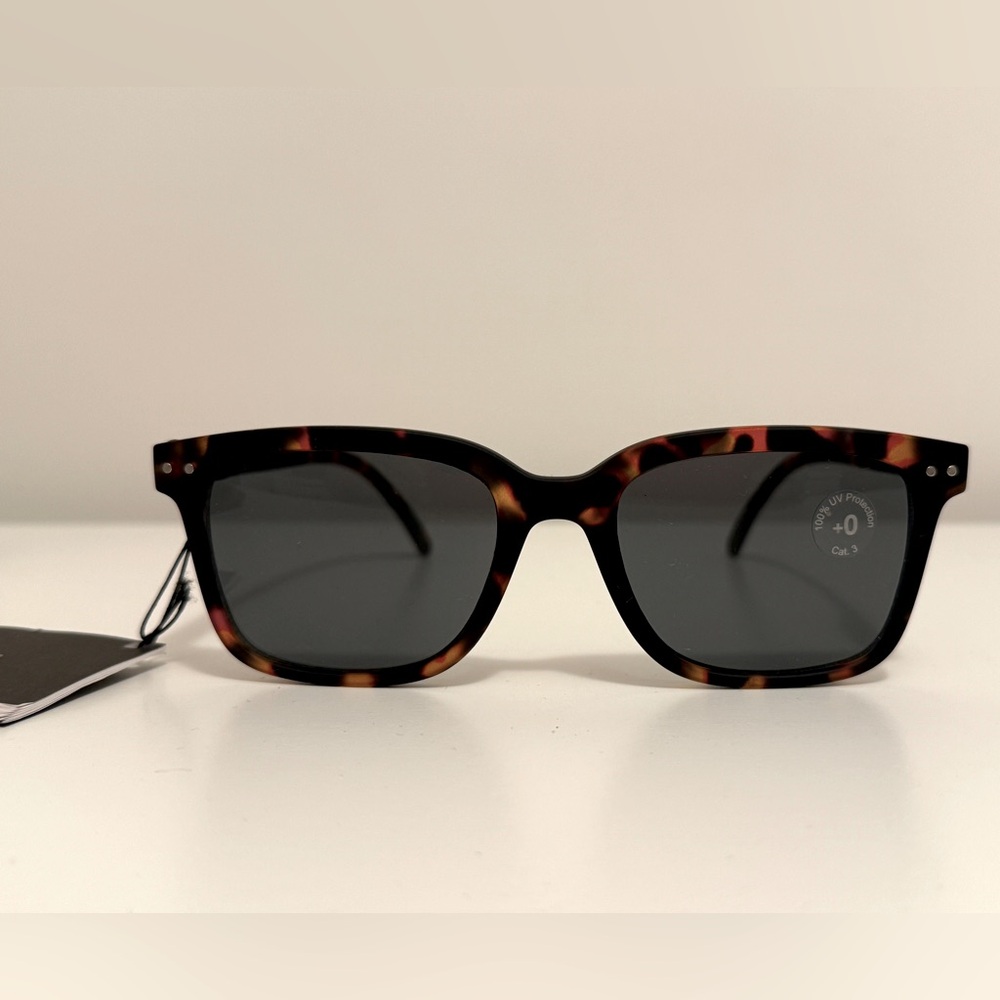 IZIPIZI Paris Tortoiseshell sunglasses with case NWT NIB